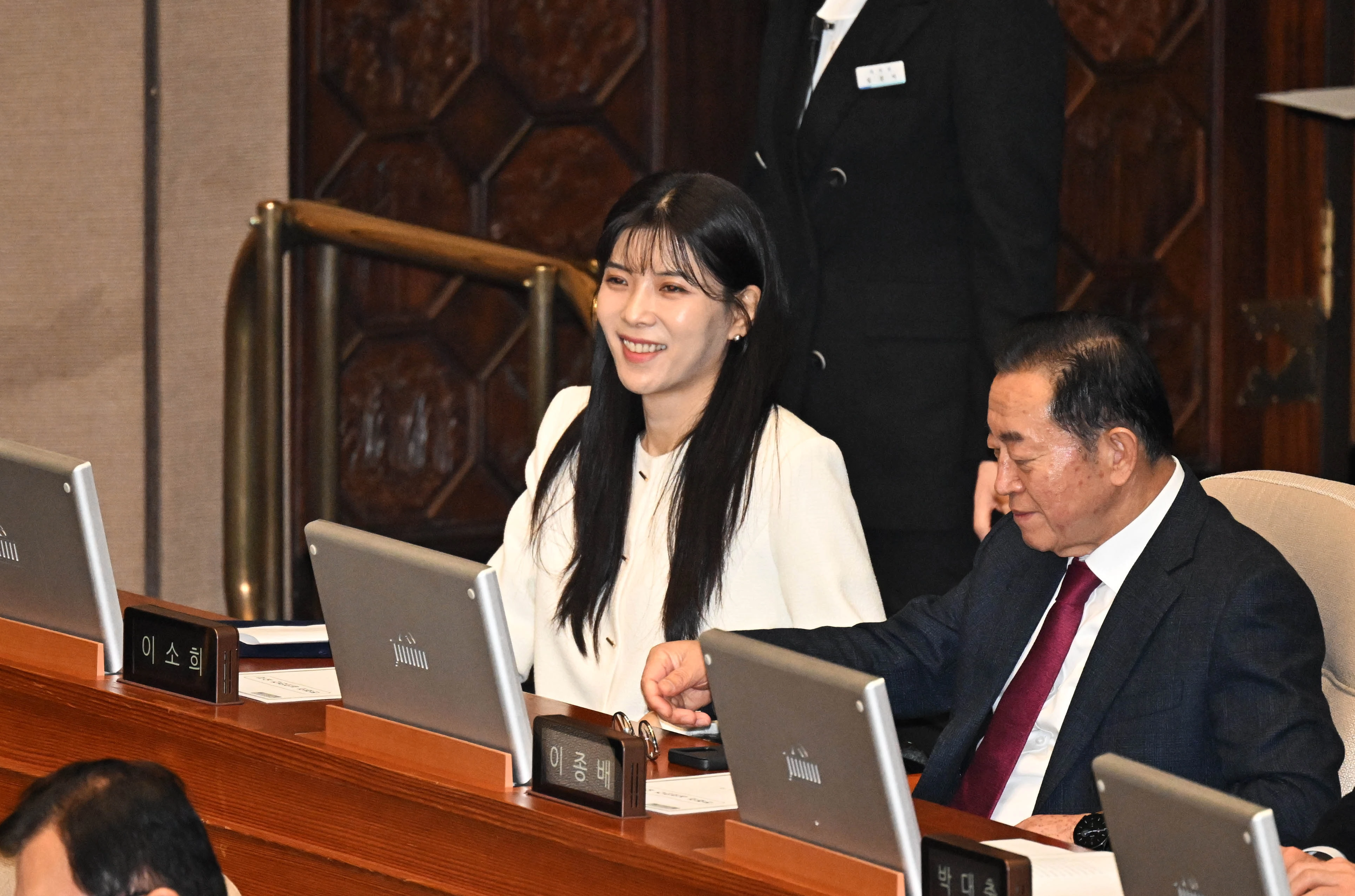 이소희 국민의힘 의원이 15일 국회에서 열린 2026년 1월 임시국회 1차 본회의에 참석하고 있다. 홍윤기 기자