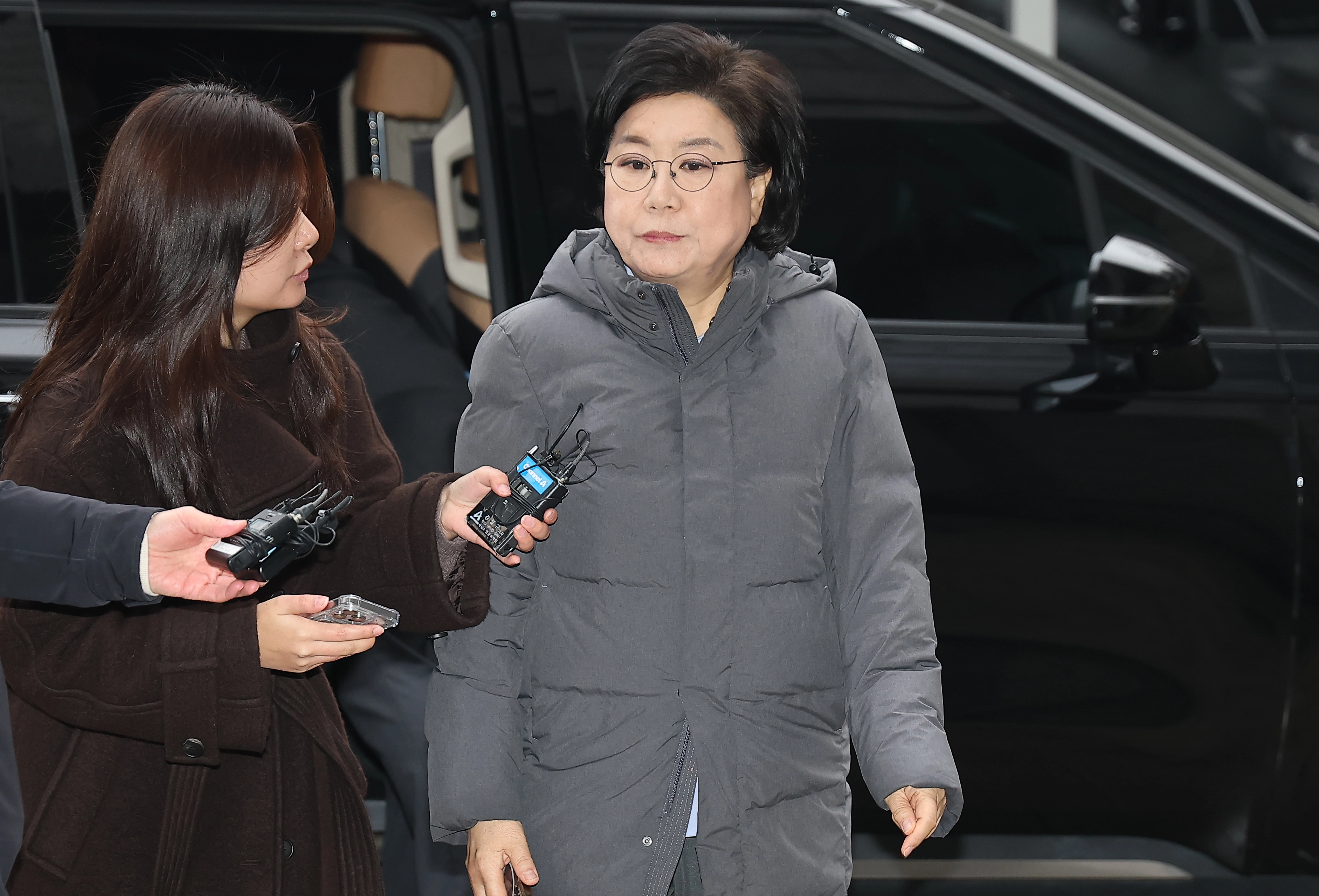 이혜훈 기획예산처 장관 후보자 출근  이혜훈 기획예산처 장관 후보자가 16일 서울 중구 예금보험공사에 마련된 인사청문회 준비 사무실로 출근하고 있다. 연합뉴스