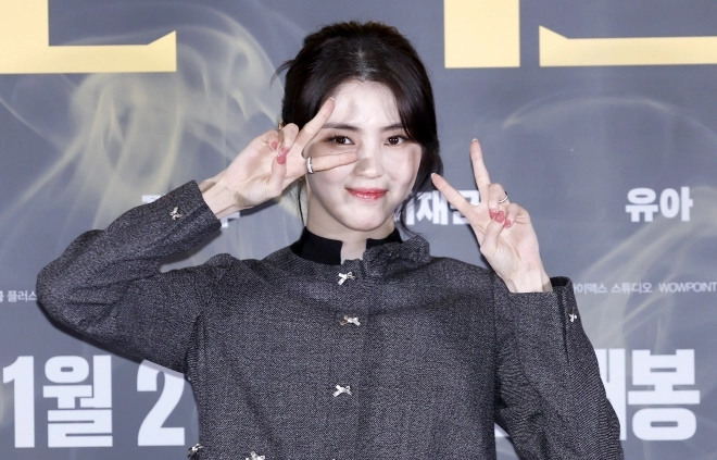 배우 한소희가 8일 오전 서울 송파구 롯데시네마 월드타워점에서 열린 영화 ‘프로젝트 Y’(감독 이환) 언론시사회에서 포즈를 취하고 있다. 2026.01.08. 뉴시스
