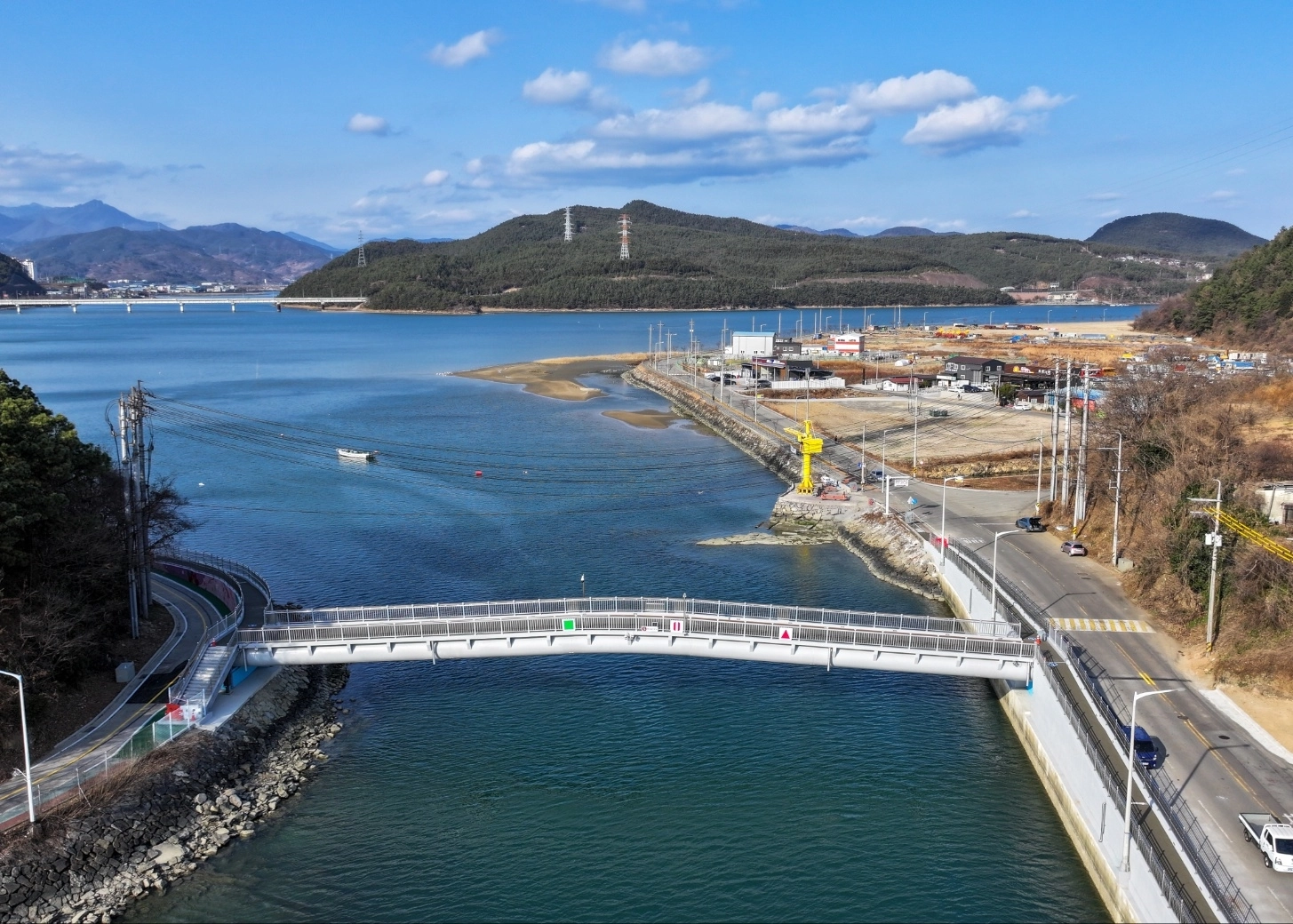 태인동과 금호동을 잇는 금호태인보도교 전경