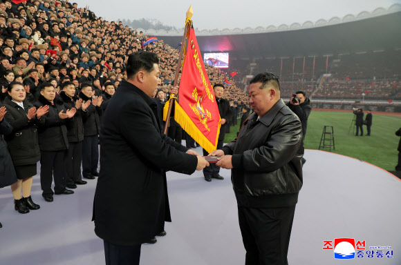 김정은 북한 국무위원장이 참석한 가운데 지난 16일 사회주의애국청년동맹(이하 청년동맹) 창립 80주년 기념대회가 평양 김일성경기장에서 성대히 진행됐다고 조선중앙통신이 17일 보도했다. 2026.1.17. 평양 조선중앙통신 연합뉴스