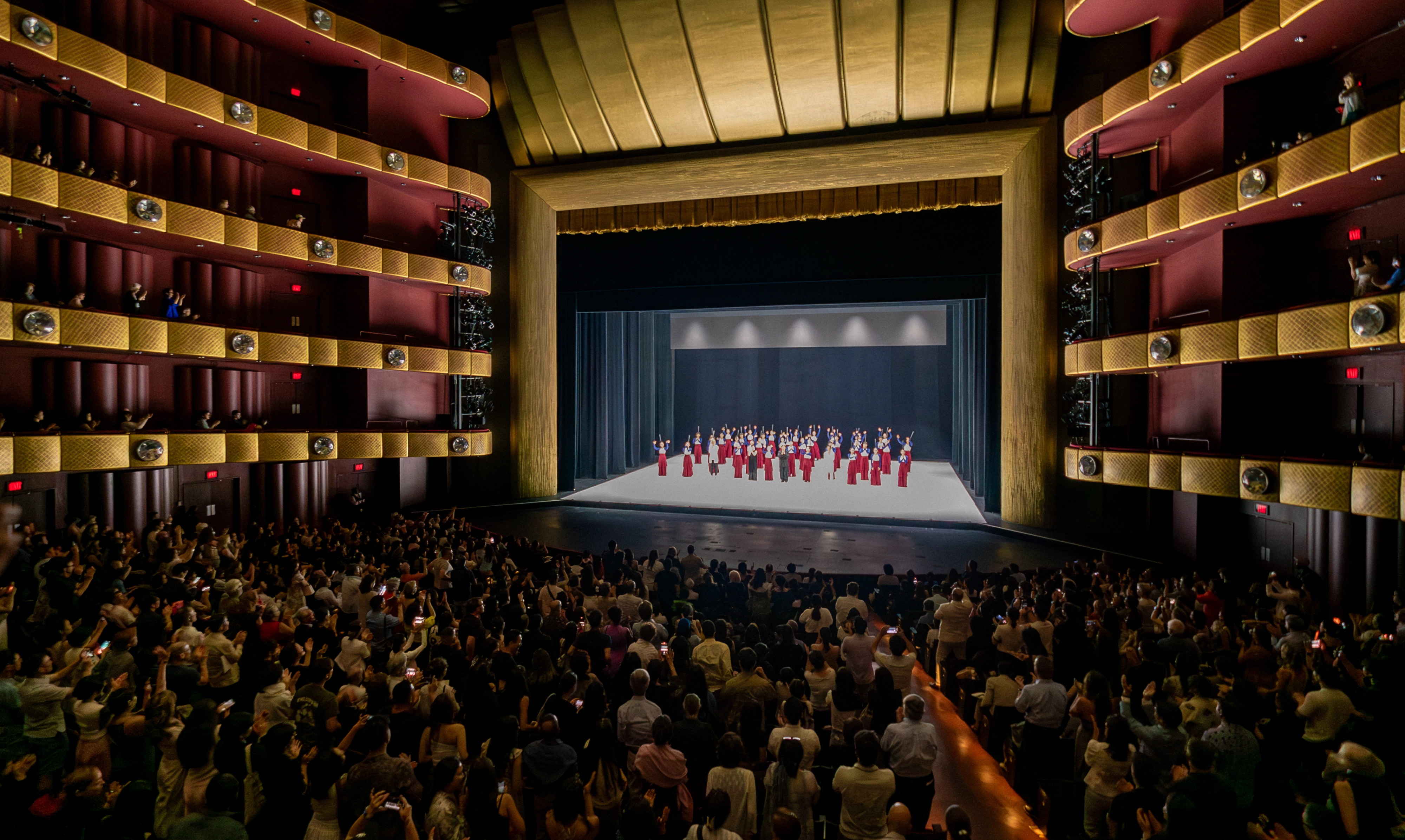 2023년 7월 미국 뉴욕 링컨센터 내 데이비드 H 코크 시어터에서 공연한 서울시무용단의 ‘일무’.
세종문화회관 제공