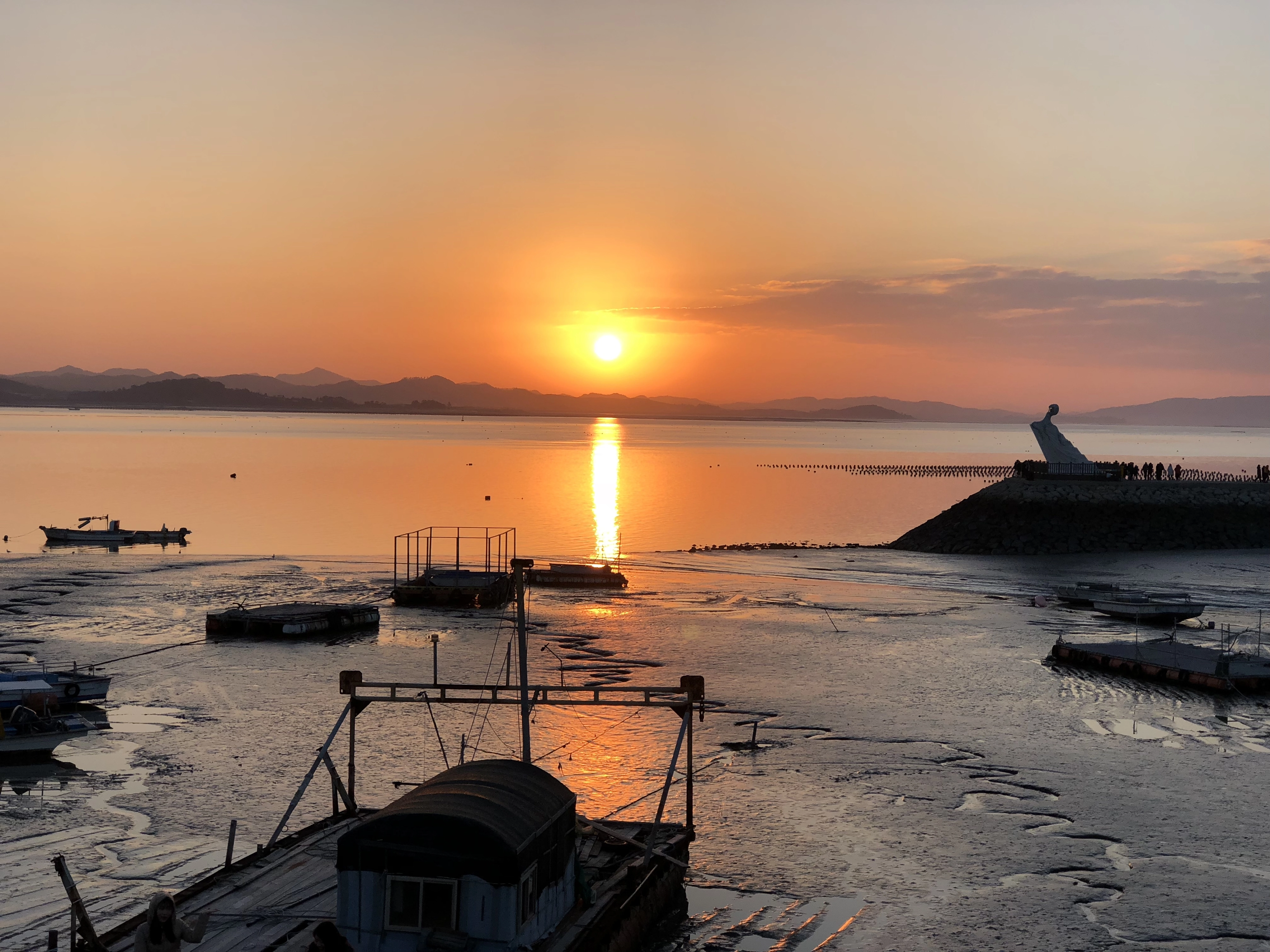 무안군 해제면 송석리에 위치한 도리포. 이곳은 독특한 지형 덕분에 서해안의 해돋이 명소이자 서해안의 정동진으로 불린다. 
무안군 제공