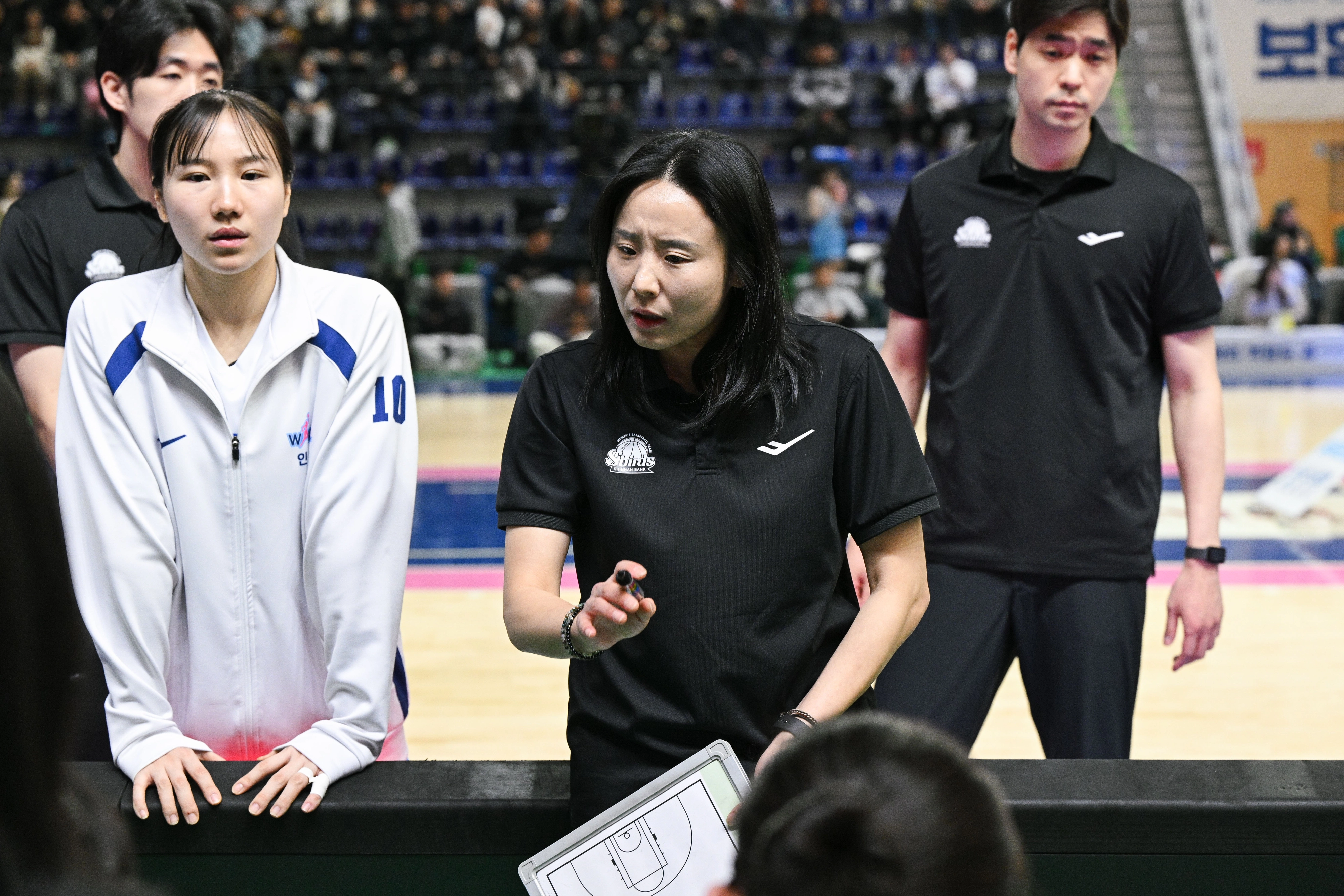 최윤아 감독. WKBL 제공