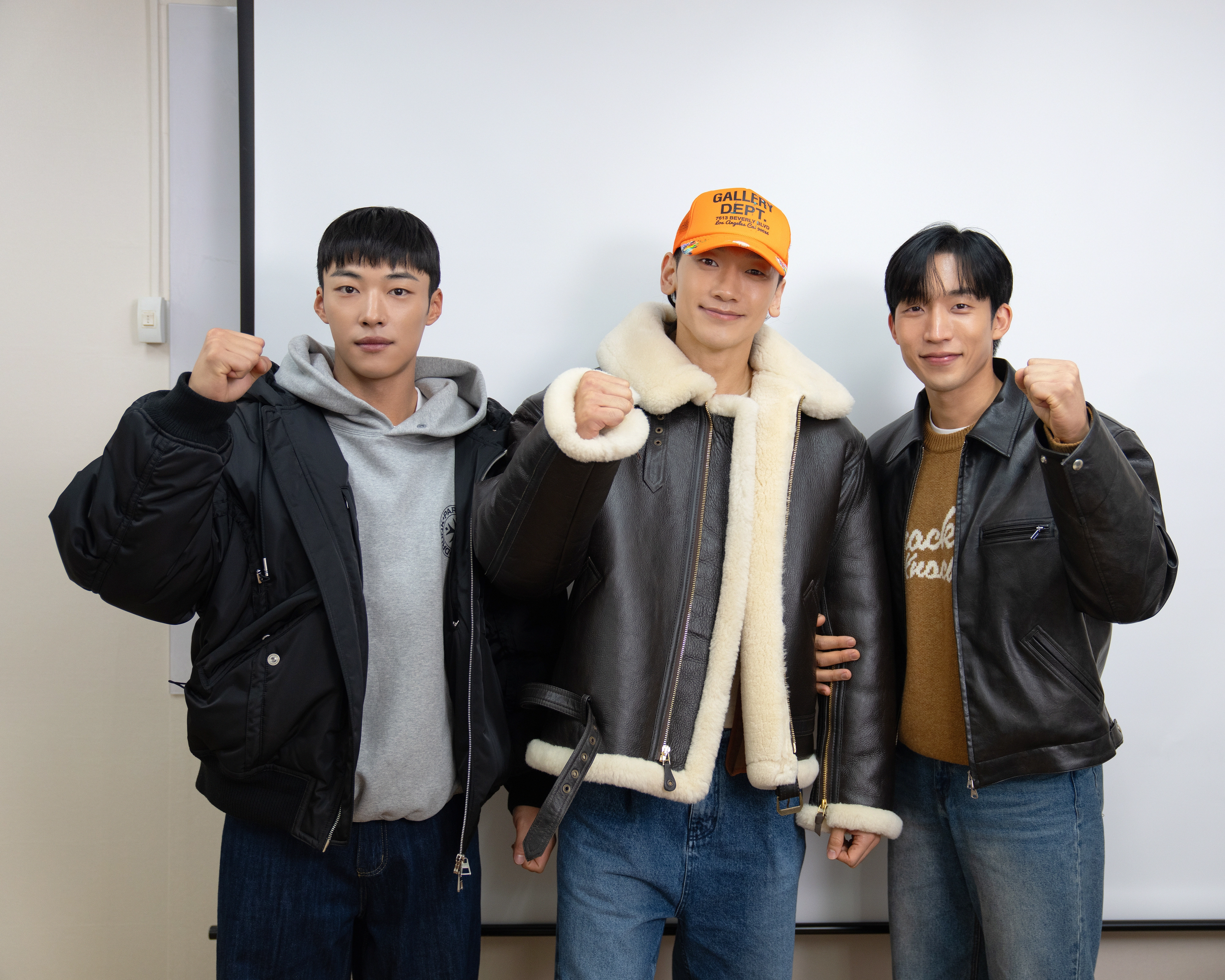 왼쪽부터 배우 우도환, 정지훈, 이상이. 넷플릭스 제공