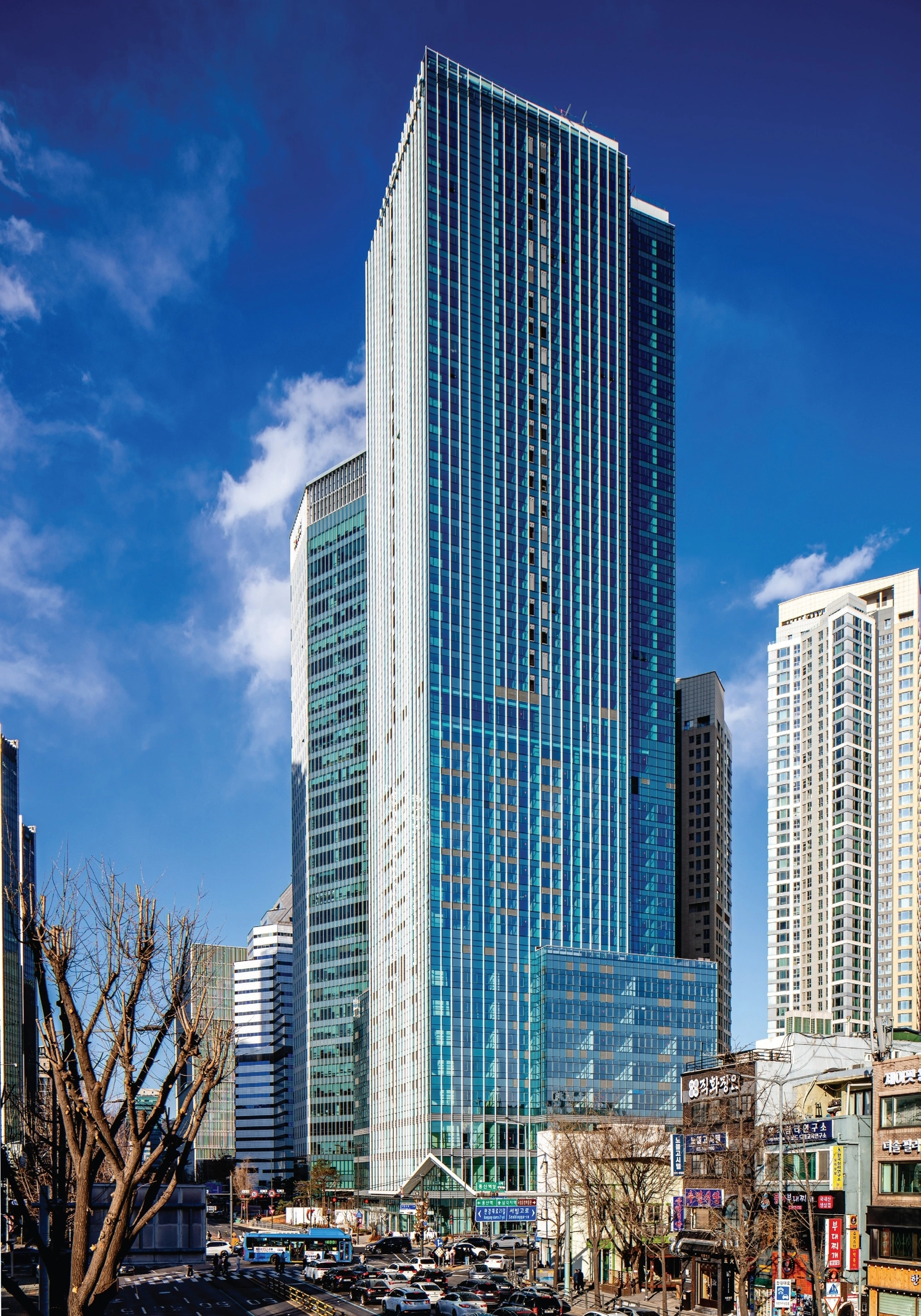 용산 국제빌딩 주변 5구역이 재개발 이후 ‘호반써밋 에이디션’으로 탈바꿈했다.
한미글로벌 제공