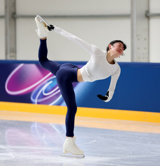 훈련하는 피겨 이해인