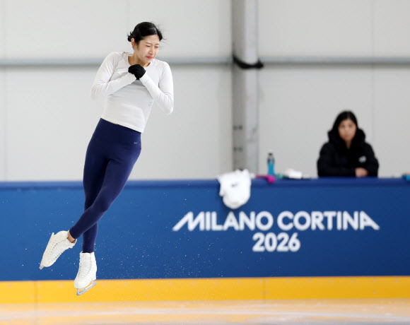 훈련하는 피겨 이해인