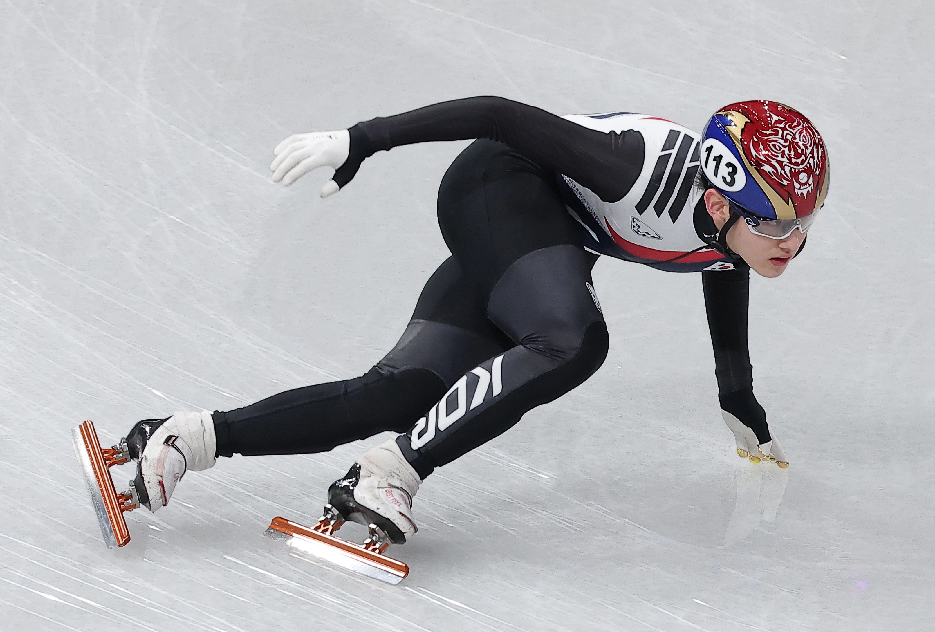 한국 쇼트트랙 국가대표 임종언이 4일(한국시간) 이탈리아 밀라노 아이스스케이팅 아레나에서 2026 밀라노·코르티나담페초 동계올림픽을 대비해 훈련하고 있다. 밀라노 뉴스1