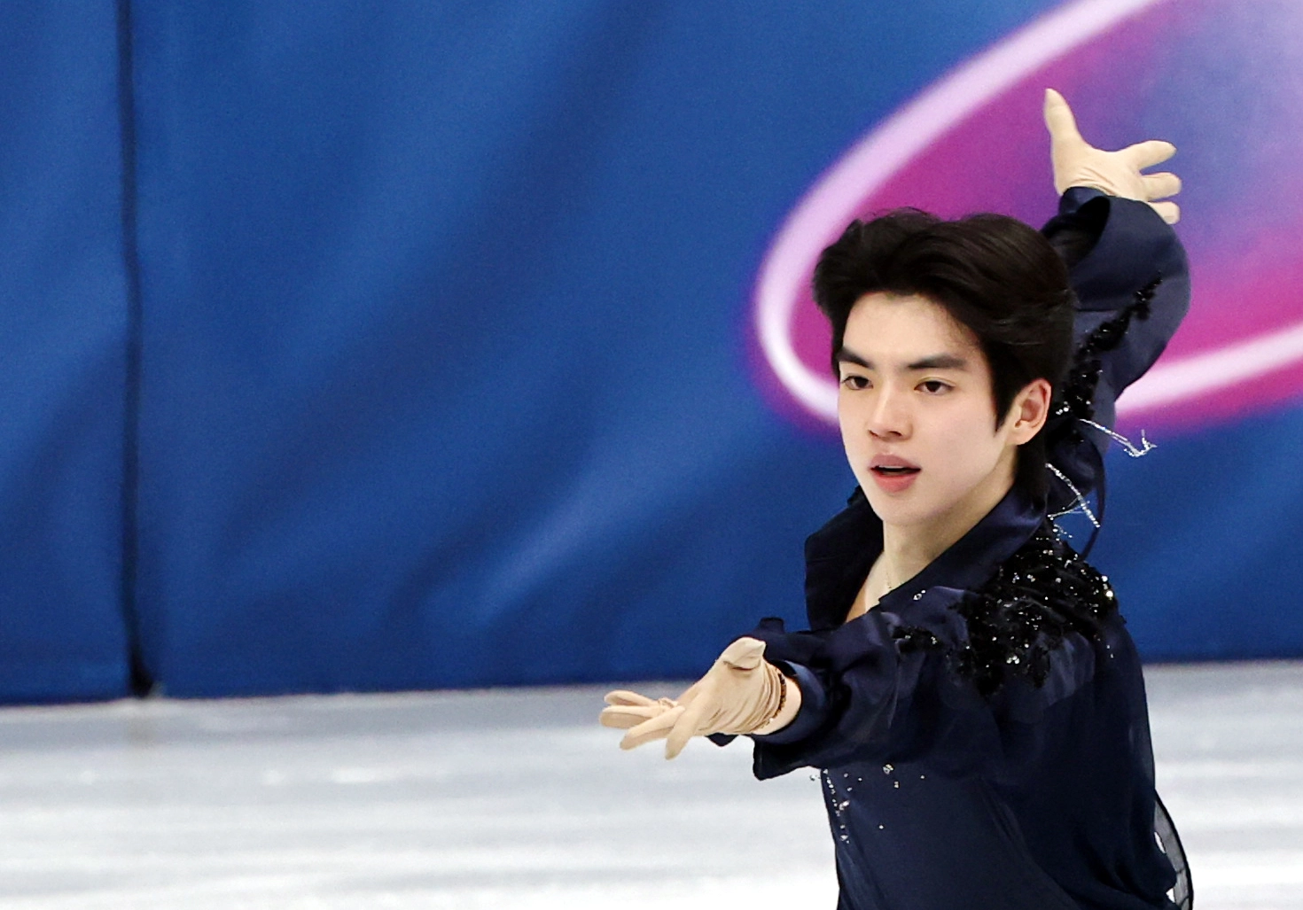 2026 밀라노 동계올림픽에서 첫 연기 펼치는 차준환  2026 밀라노·코르티나담페초 동계올림픽 개막 첫날인 8일 (현지시간) 이탈리아 밀라노 아이스 피겨스케이팅 아레나에서 차준환 선수가 남자 싱글 스케이팅 단체전에 출전해 연기를 펼치고 있다. 2026.02.08. park7691@newsis.com 밀라노 뉴시스