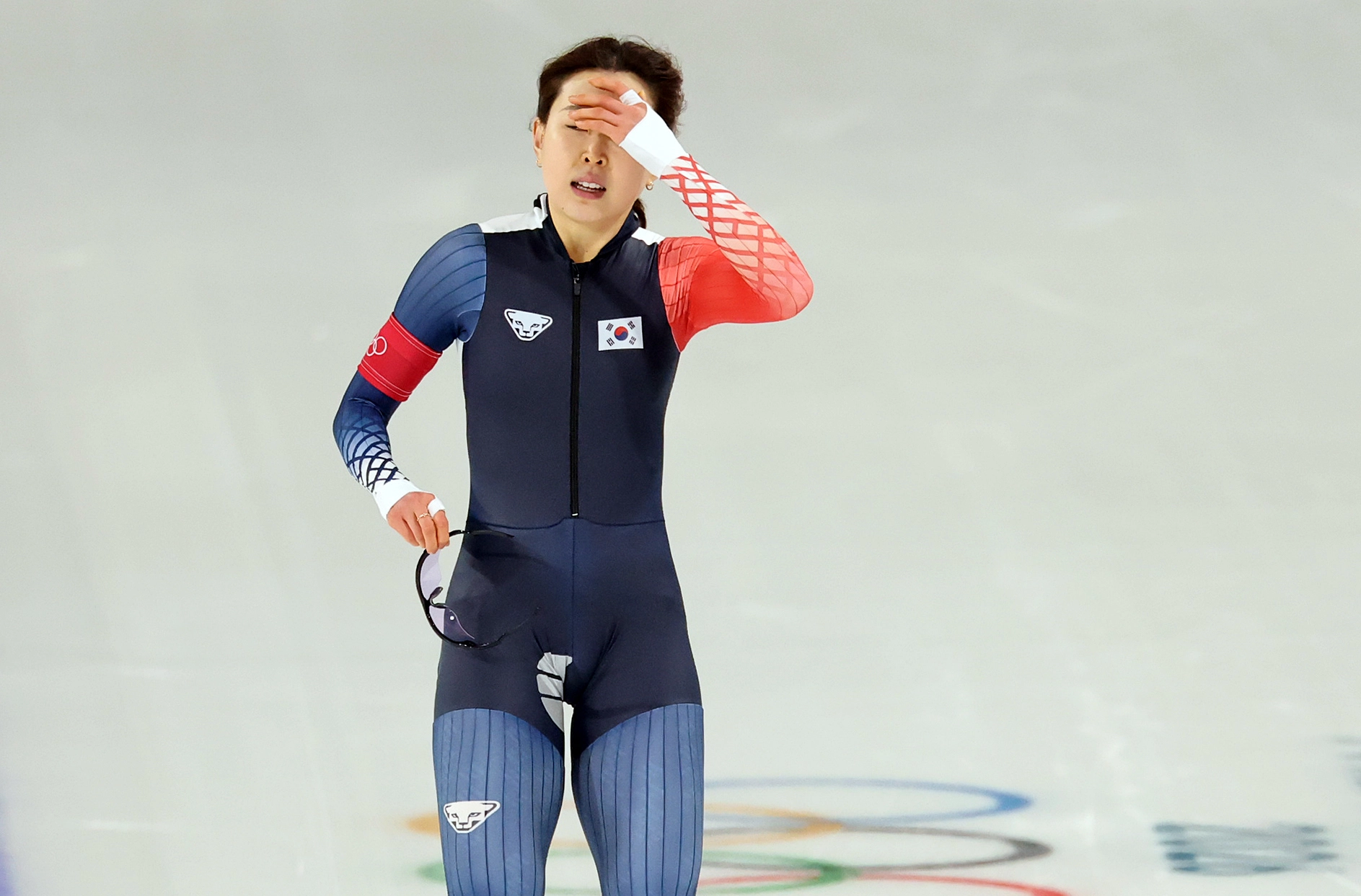 김민선, 아쉬운 마음  (밀라노=뉴스1) 김진환 기자 = 스피드스케이팅 김민선이 9일(현지시간) 이탈리아 밀라노 스피드스케이팅 스타디움에서 열린 여자 1000m에 출전해 경기를 마친 뒤 아쉬워하고 있다. 

이날 김민선은 1분16초24로 최종 18위를 기록했다. 2026.2.10/뉴스1