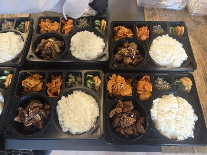 대한체육회가 운영하는 급식 지원센터에서 2026 밀라노·코르티나담페초 동계올림픽에 출전한 한국 국가대표 선수들에게 제공하는 한식 도시락. 2026.2.9 뉴시스