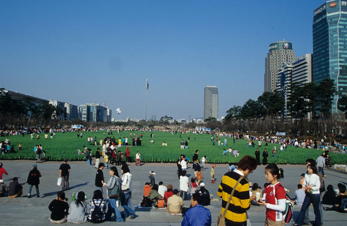 전시회에서 볼 수 있는 2005년 서울 영등포구 여의도 공원. 서울시 제공