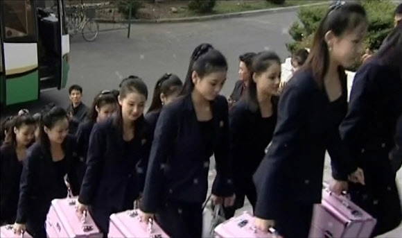 왕재산예술단 예술인들. 연합뉴스