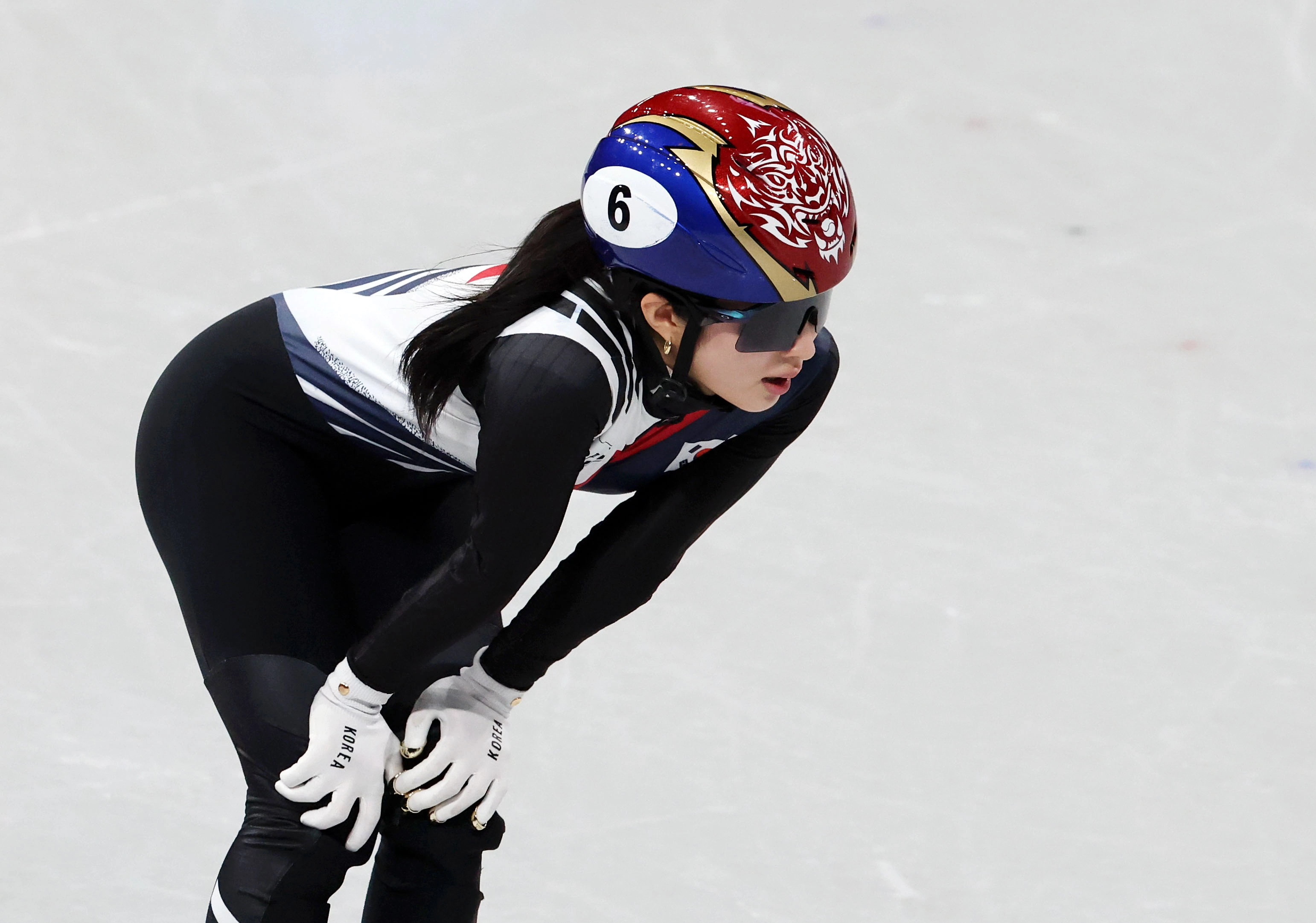 역주 후 숨 고르는 김길리  [밀라노=뉴시스] 박주성 기자 = 쇼트트랙 김길리가 12일(현지 시간) 이탈리아 밀라노 아이스스케이팅 아레나에서 열린 2026 밀라노·코르티나 담페초 동계올림픽 쇼트트랙 여자 500m 준준결승 경기에서 결승선을 들어온 뒤 숨을 고르고 있다. 2026.02.13. park7691@newsis.com

<저작권자ⓒ 공감언론 뉴시스통신사. 무단전재-재배포 금지.>