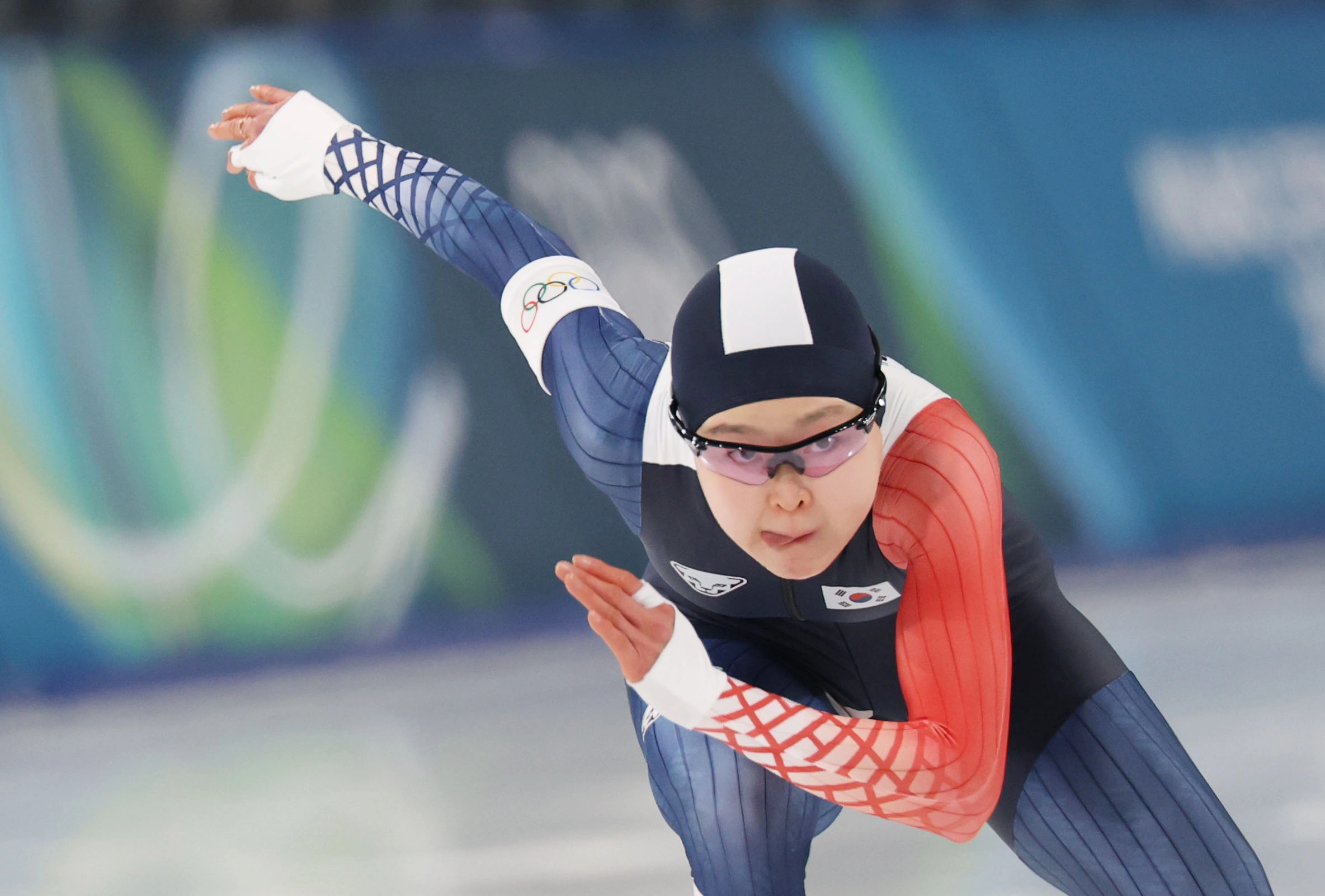 15일(현지시간) 이탈리아 밀라노 스피드스케이팅 스타디움에서 열린 2026 밀라노-코르티나담페초 동계올림픽 스피드스케이팅 여자 500m에 출전한 김민선이 질주하고 있다. 2026.2.16. 연합뉴스