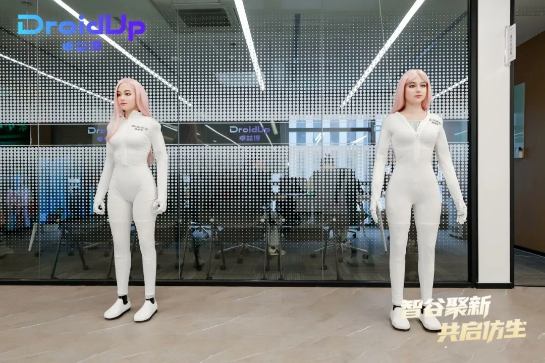 중국 로봇 회사 드로이드업(DroidUp)의 휴머노이드 로봇 모야(Moya). 드로이드업 홈페이지 캡처