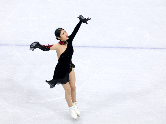 이해인이 19일(현지시간) 이탈리아 밀라노 아이스스케이팅 아레나에서 열린 2026 밀라노-코르티나담페초 동계올림픽 여자 싱글 프리 스케이팅에 출전, 연기를 펼치고 있다. 2026.2.20 연합뉴스