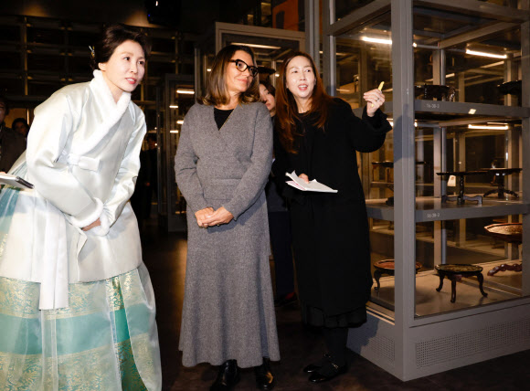 김혜경 여사, 브라질 영부인과 파주 국립민속박물관 방문