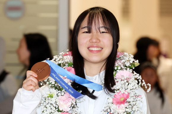 유승은, 동메달과 함께 환한 미소