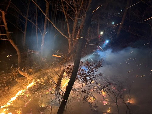 함양 산불 이틀째 확산…주민 대피명령 내려져