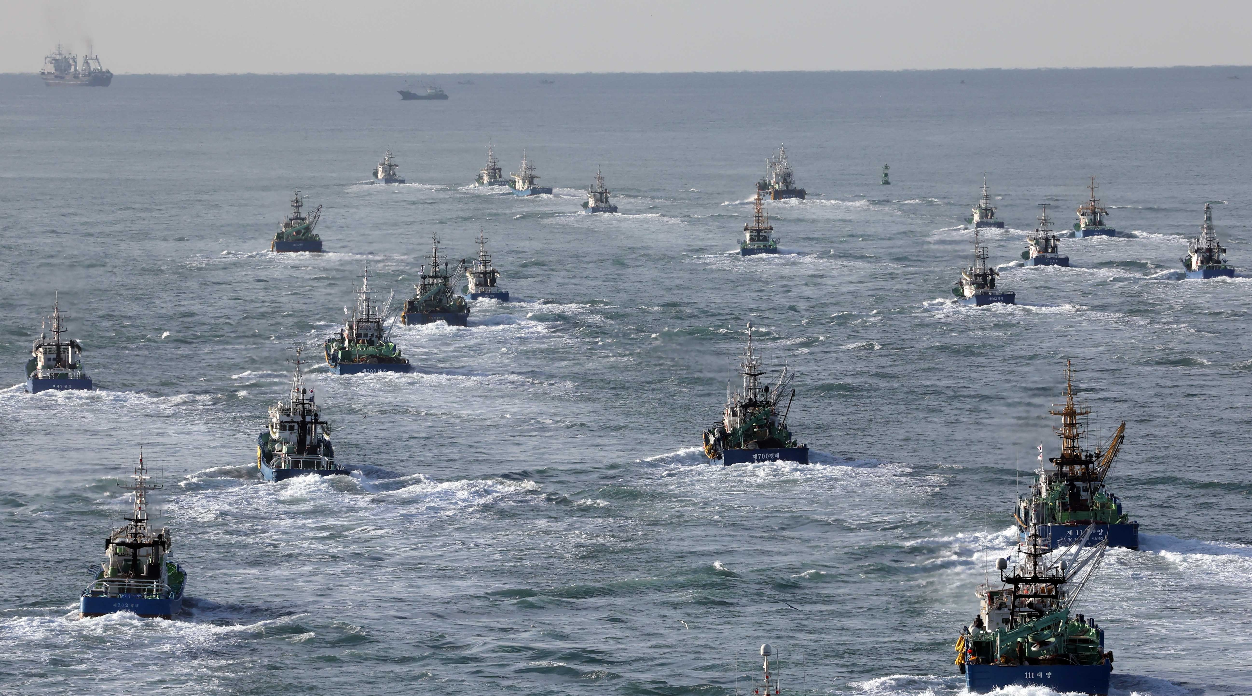 만선 꿈 안고 출항