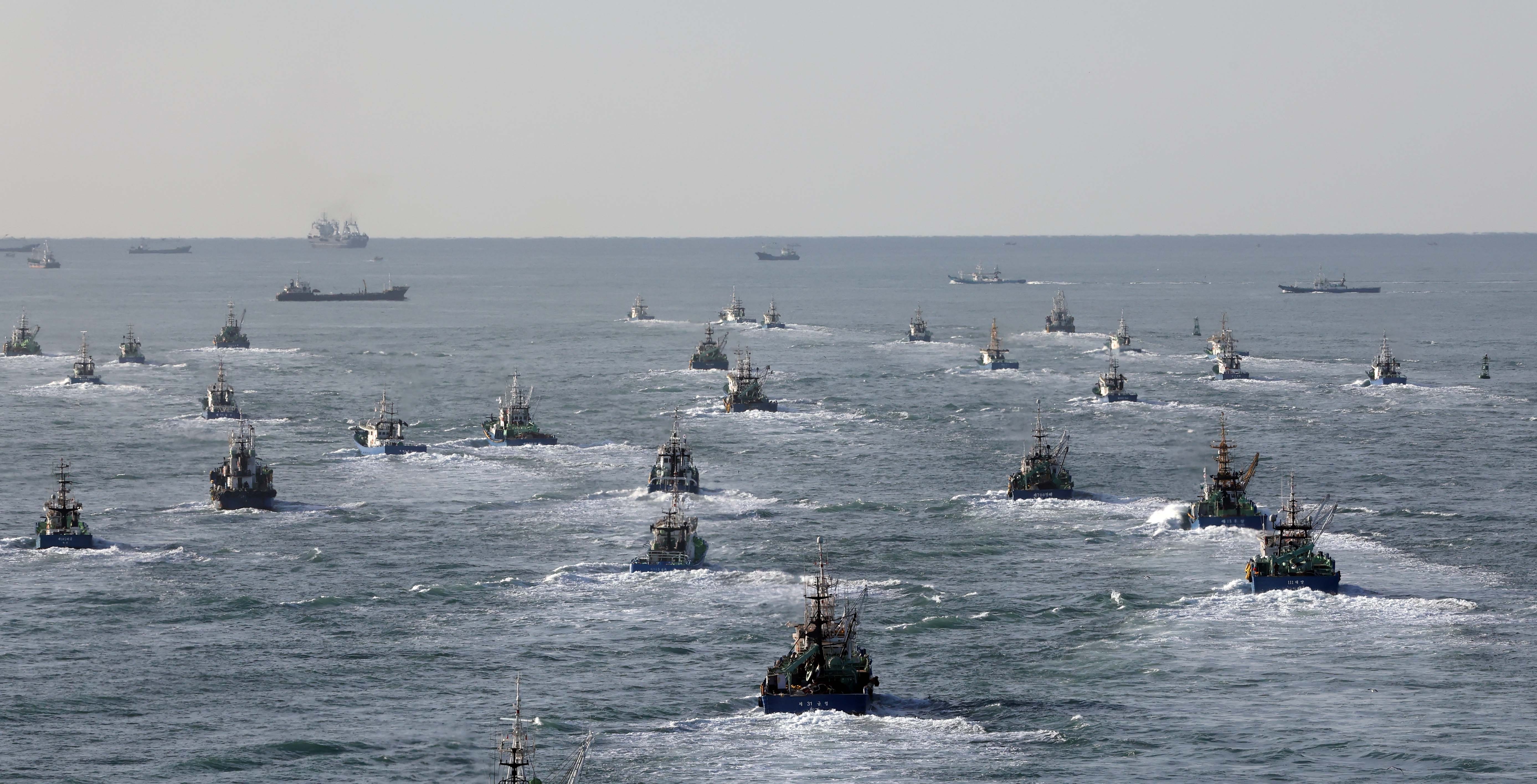 만선 꿈 안고 출항