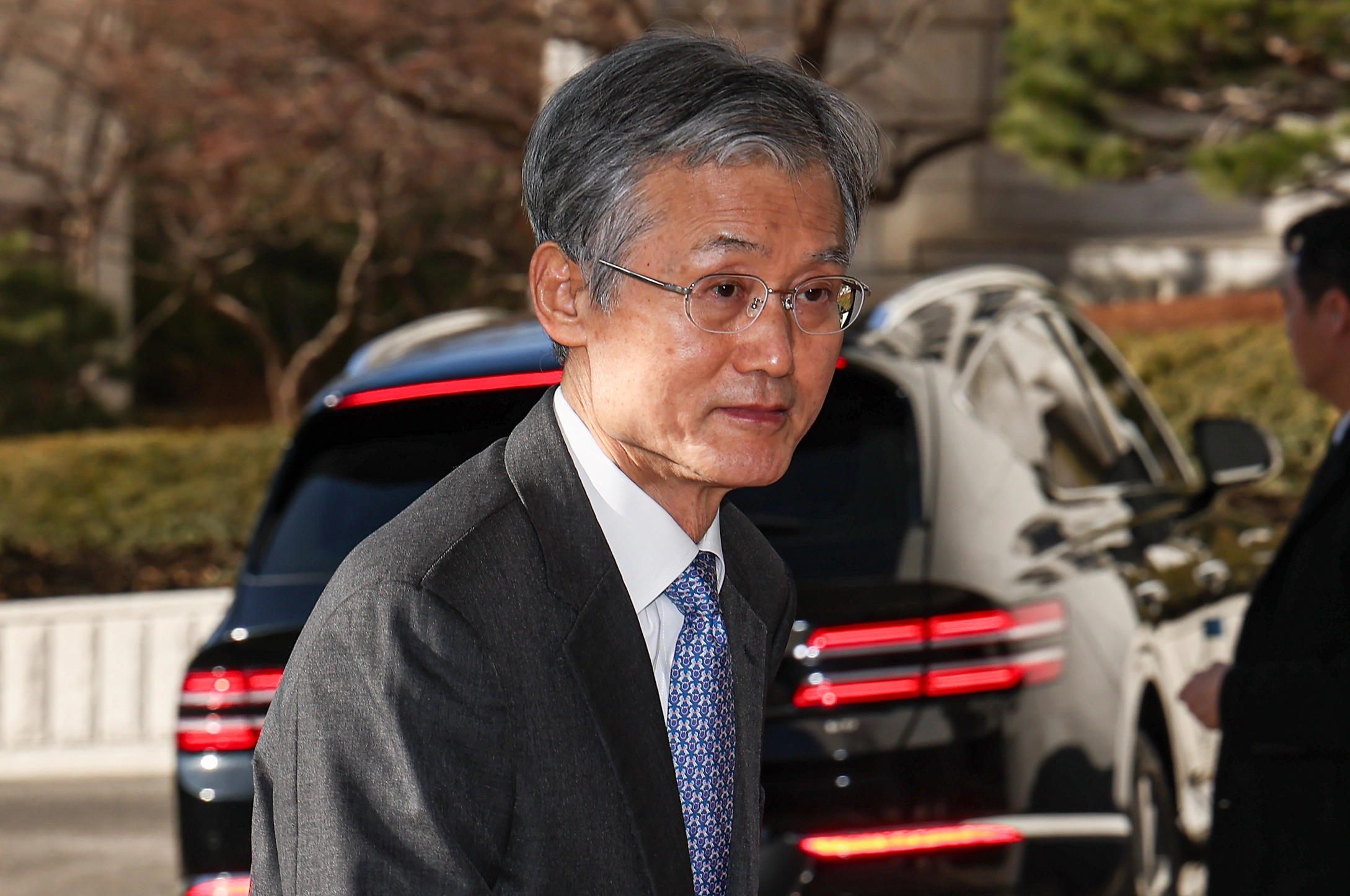 조희대 대법원장이 25일 서울 서초구 대법원으로 출근하고 있다. 
뉴스1