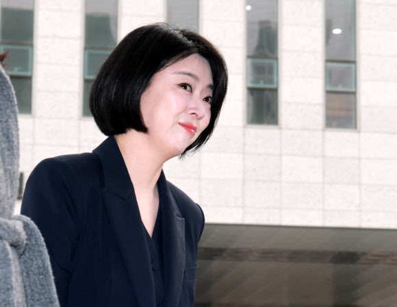 배현진 의원, ‘당원권 1년 정지’ 효력 정지 가처분 심문 출석