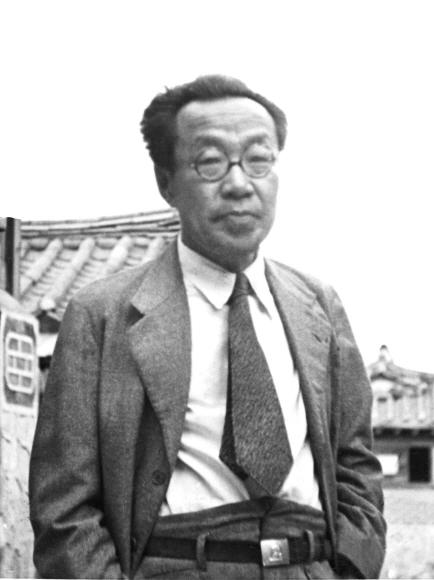 창비 한국사상선에서 염상섭은 ‘표본실의 청개구리’, ‘삼대’ 등의 작가로서 측면이 아닌 개성의 해방과 문명의 전환을 가져온 사상가라는 입장으로 분석했다.
서울신문 DB