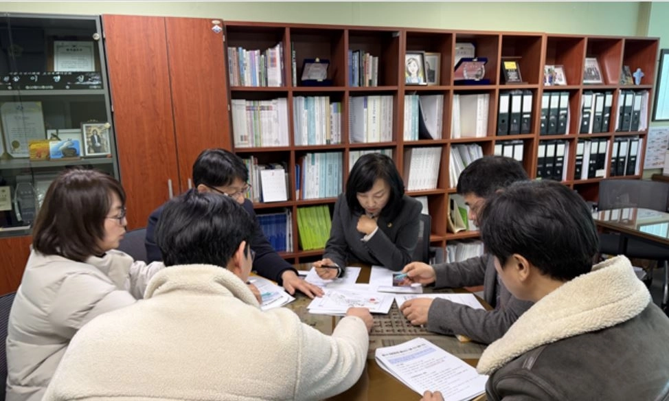 지난 25일 서울대공원 맹수사 호랑이 ‘미호’ 폐사 사고와 관련해 자체 조사 결과를 보고받은 이영실 의원