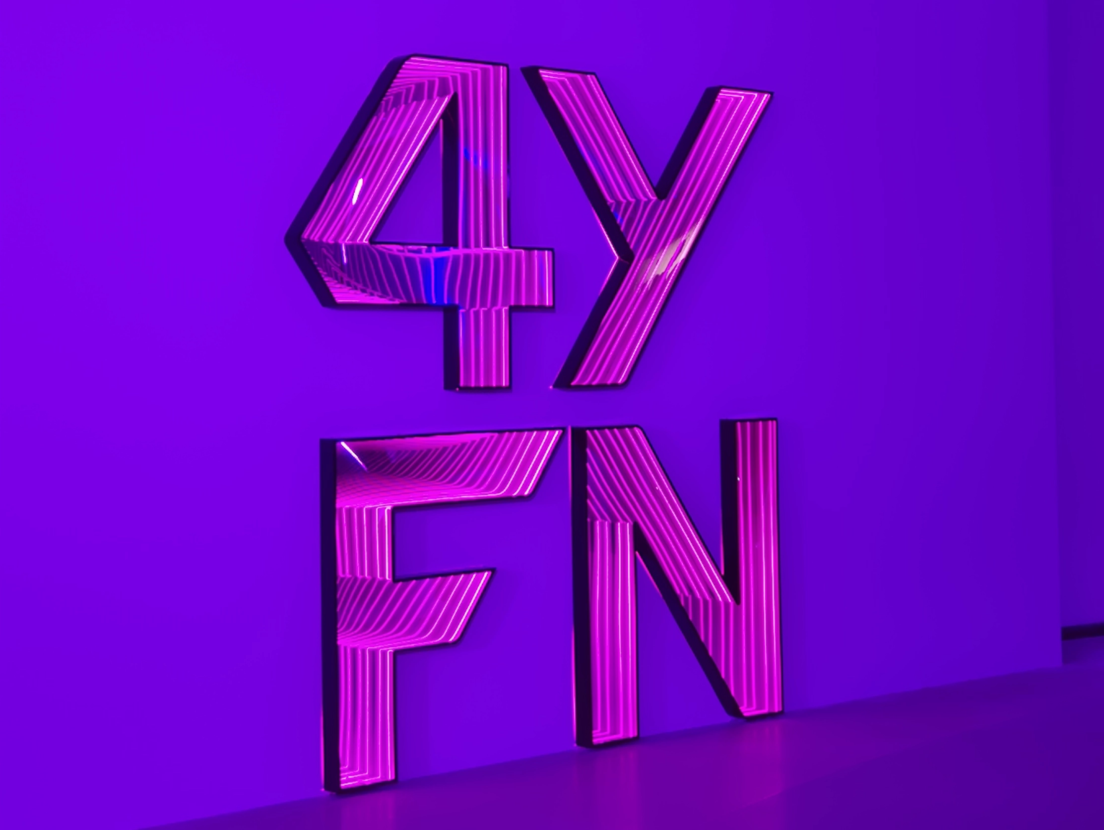 스페인 바르셀로나에서 개최중인 MWC26의 스타트업 전용관 ‘4YFN(4 Years From Now)’로 가는 길목에 마련된 조형물.