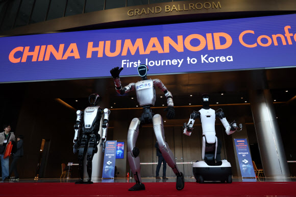 우리가 중국 휴머노이드 로봇