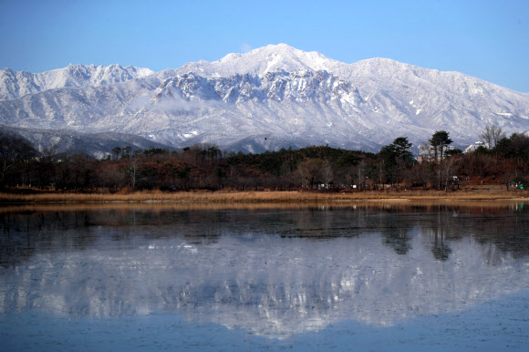 설악산을 품은 영랑호