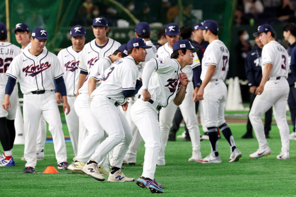 월드베이스볼클래식(WBC) 개막을 하루 앞둔 4일 일본 도쿄돔에서 한국 대표팀이 훈련하고 있다. 2026.3.4  연합뉴스