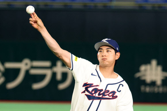월드베이스볼클래식(WBC) 개막을 하루 앞둔 4일 일본 도쿄돔에서 한국 대표팀 이정후가 훈련하고 있다. 2026.3.4  연합뉴스