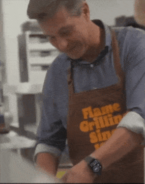 버거킹 사장의 햄버거 시식 모습. 엑스 캡처