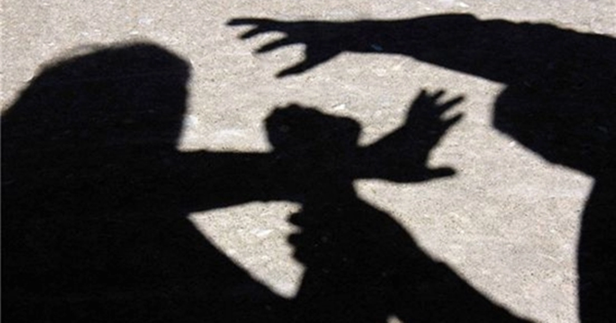 몸싸움 자료사진. 서울신문 DB