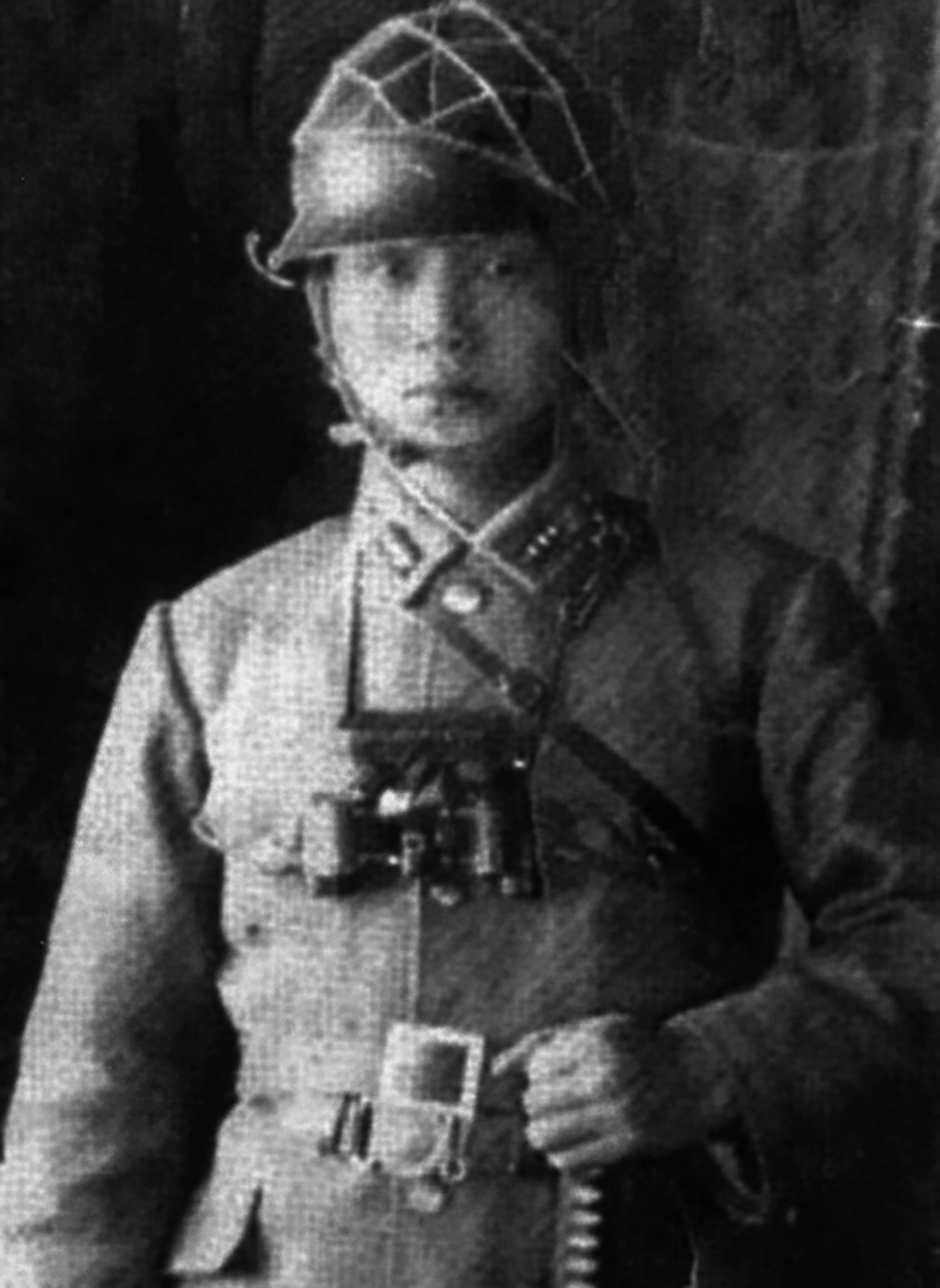 박정희 전 대통령은 청년 시절 만주국 장교로 복무하면서 일본 군국주의와 만주국 시스템을 체화했다. 만주군 견습사관 시절 모습. 
돌베개 제공