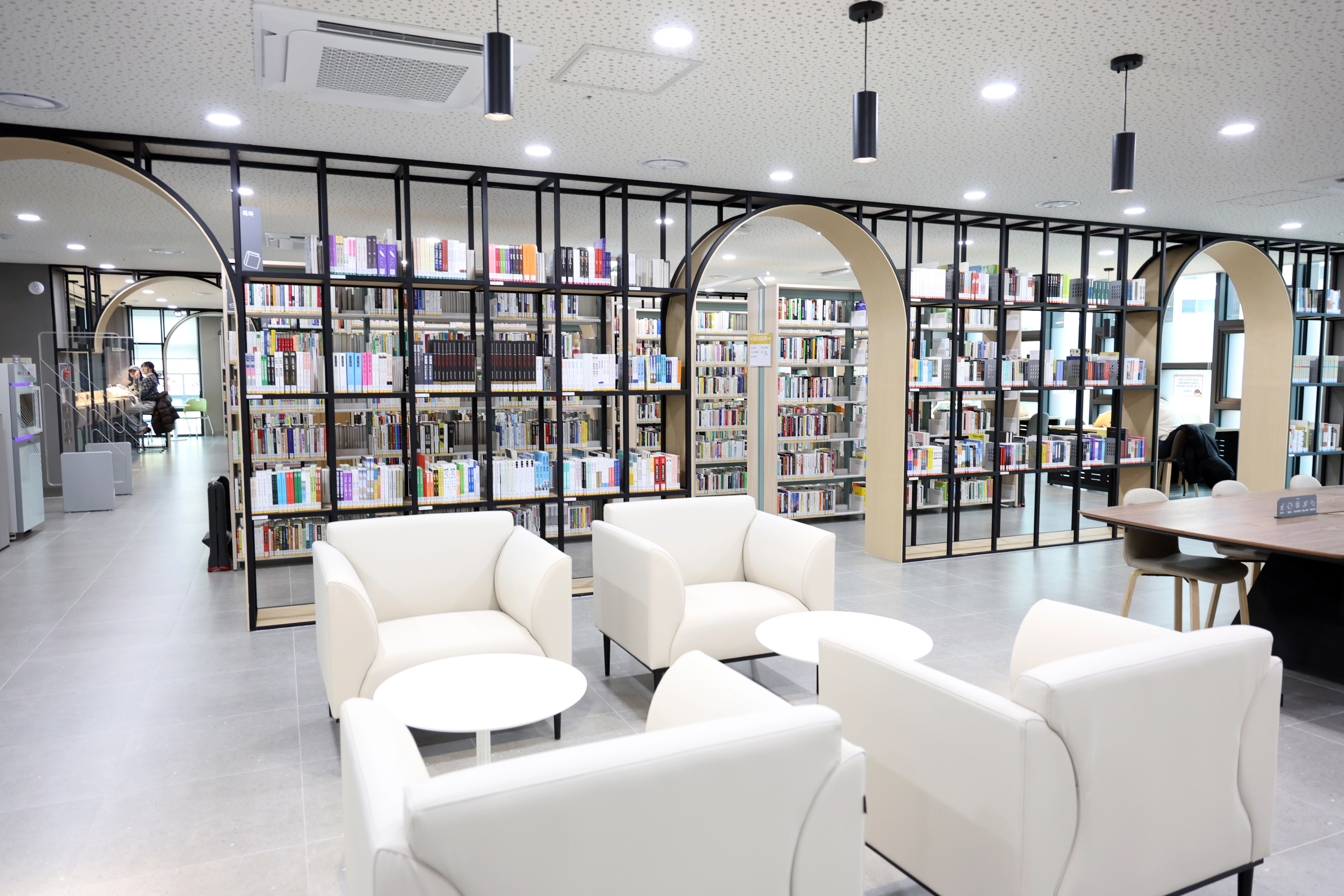 구로문화누리도서관 내부 휴식 공간. 
구로구 제공