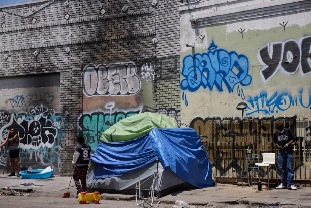 지난 5월 LA 시내 노숙자 텐트촌. EPA 연합뉴스