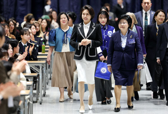 김혜경 여사, 세계여성의날 포럼 참석