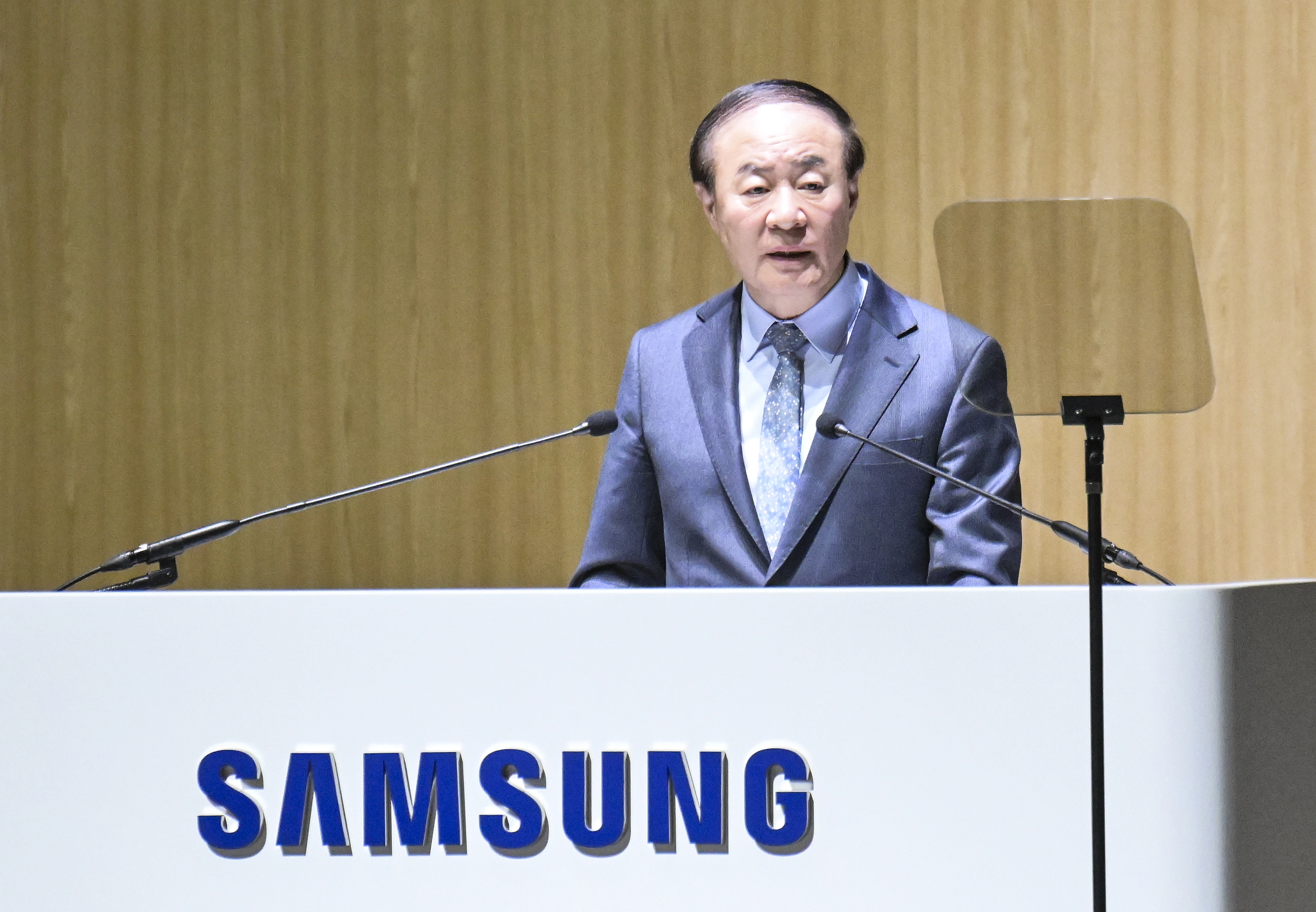 인사말 하는 전영현 대표이사 부회장  18일 경기도 수원시 영통구 수원컨벤션센터에서 열린 제57기 삼성전자 정기주주총회에서 의장을 맡은 전영현 삼성전자 대표이사 부회장 겸 DS부문장이 인사말을 하고 있다. 2026.3.18 [공동취재] 연합뉴스