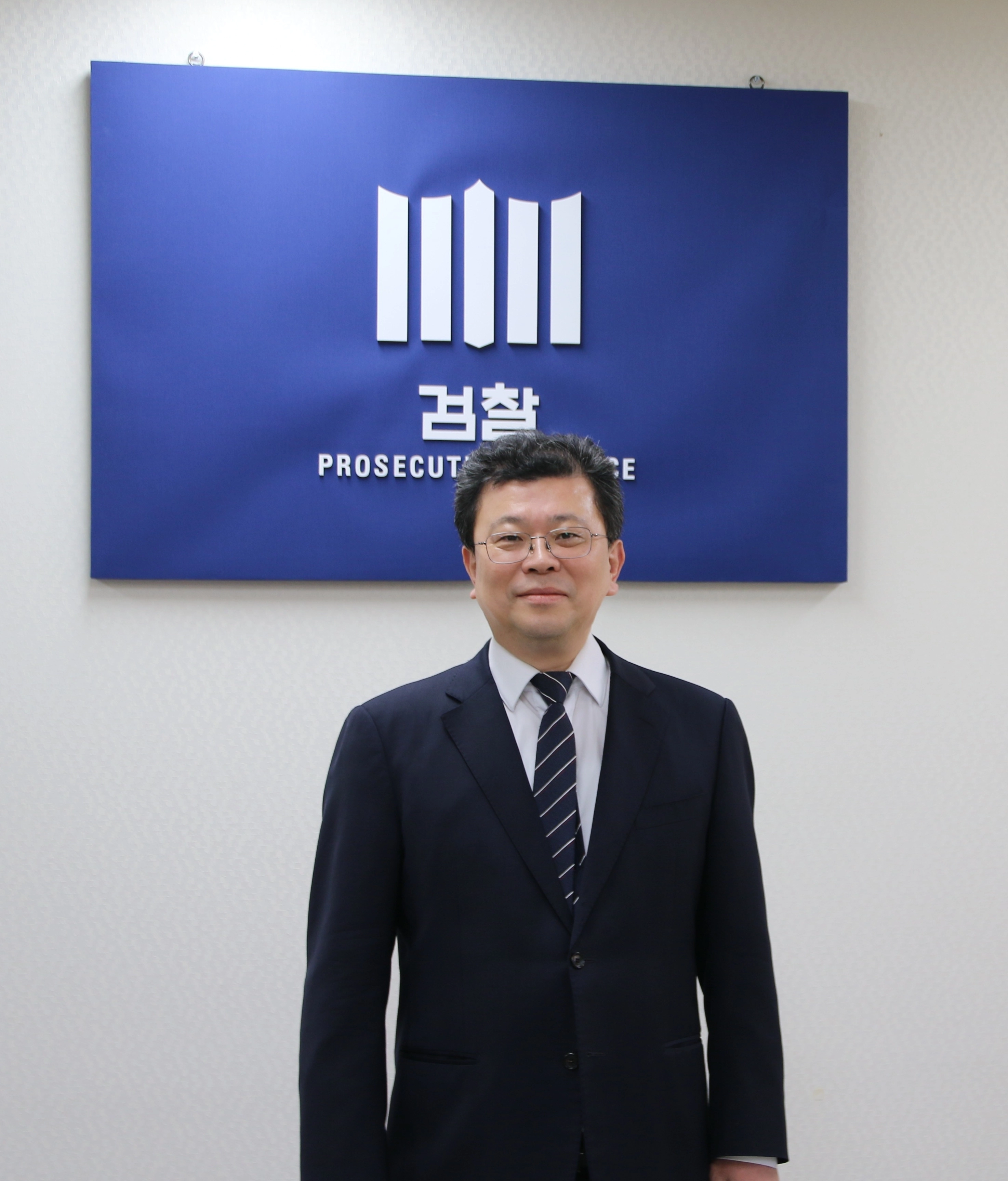 변호사로 새 출발하는 변진환 전 검사가 “국민 한 사람 한 사람의 억울함을 풀어주는 변호사가 되고 싶다”는 포부를 밝혔다.