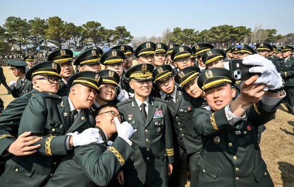 육군 부사관 임관식