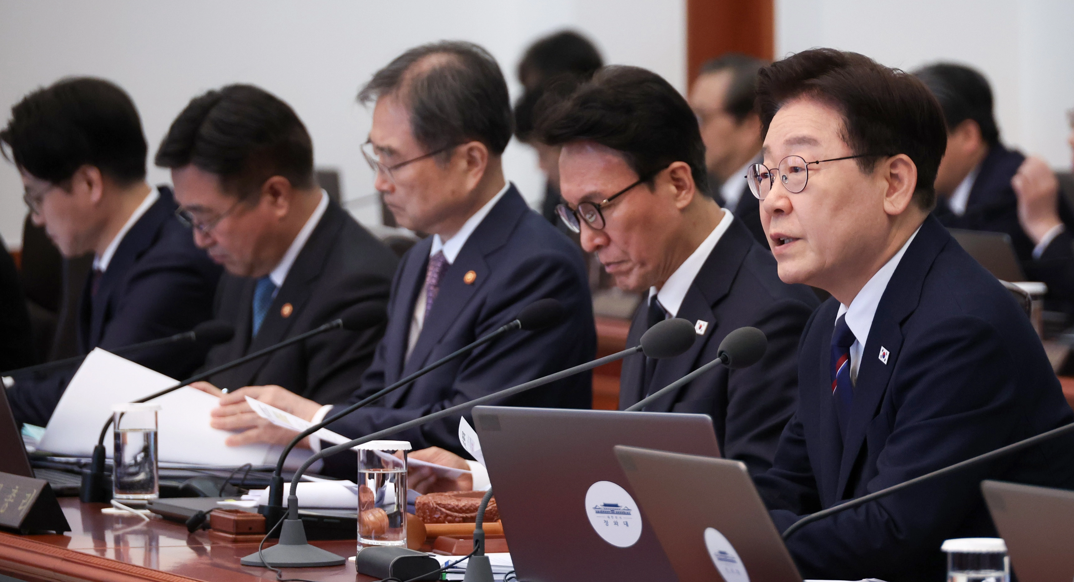 발언하는 이재명 대통령  (서울=뉴스1) 이재명 기자 = 이재명 대통령이 31일 청와대에서 열린 국무회의에서 발언을 하고 있다. (청와대통신사진기자단) 2026.3.31/뉴스1