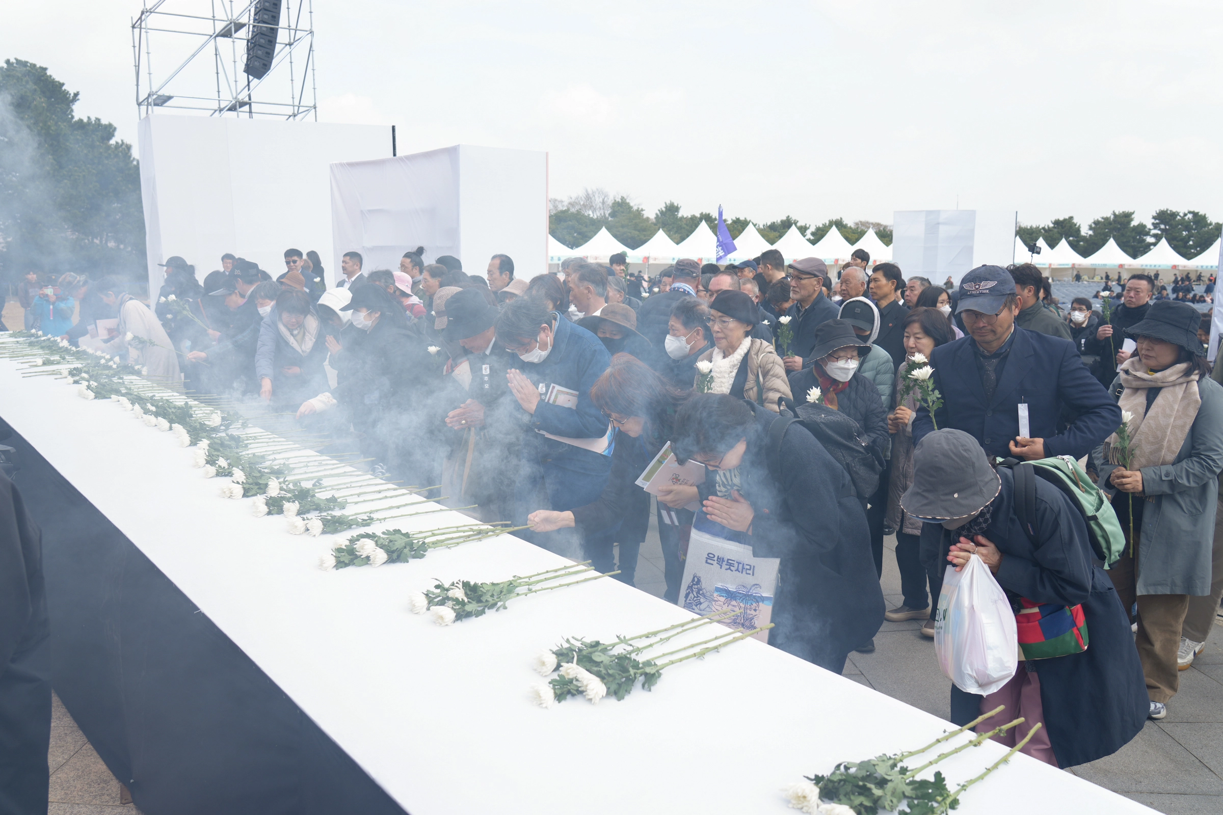 지난해 4월 3일 제주 4·3평화공원 위령제단·추념광장에서 열린 제77주년 4·3희생자 추념식 모습. 제주도 제공
