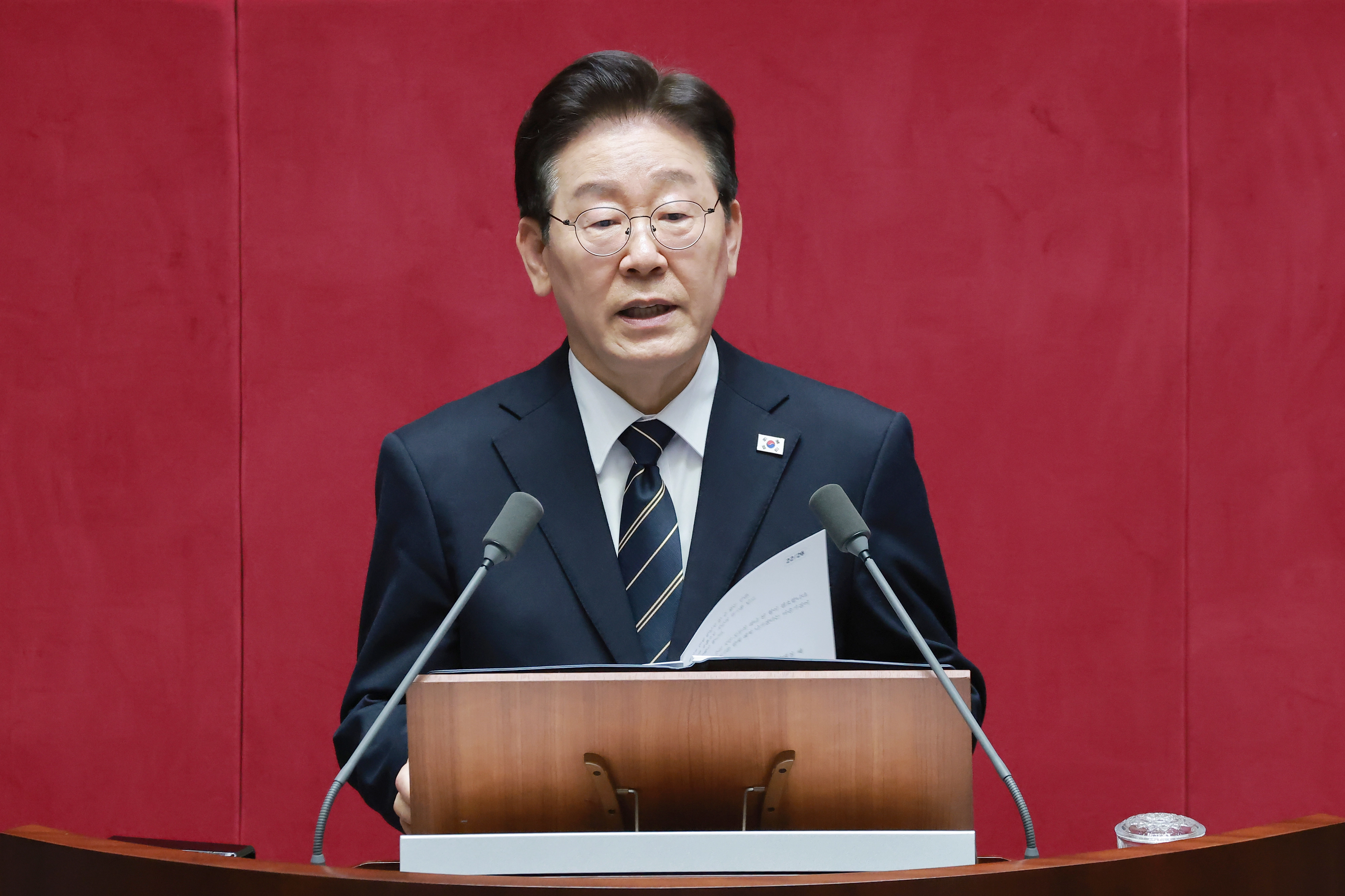 이재명 대통령이 2일 국회에서 2026 추가경정예산안 시정연설을 하고 있다. 2026.4.2 안주영 전문기자