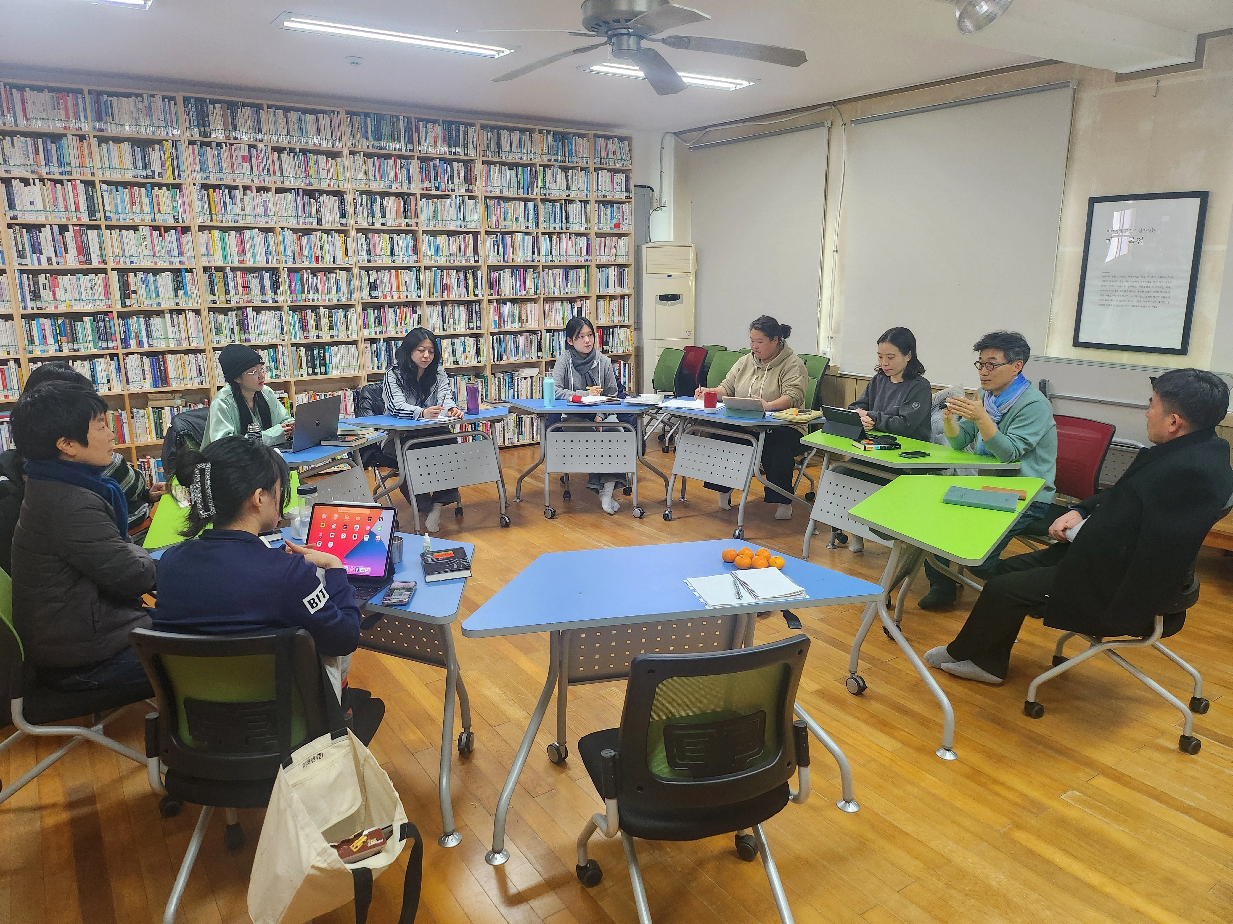 고창군 청년정책의 핵심은 청년 스스로 기획하고 각종 정책 설계에 참여해 주도하는 정책구조다. 군 청년정책위원회 회의 모습.
고창군 제공