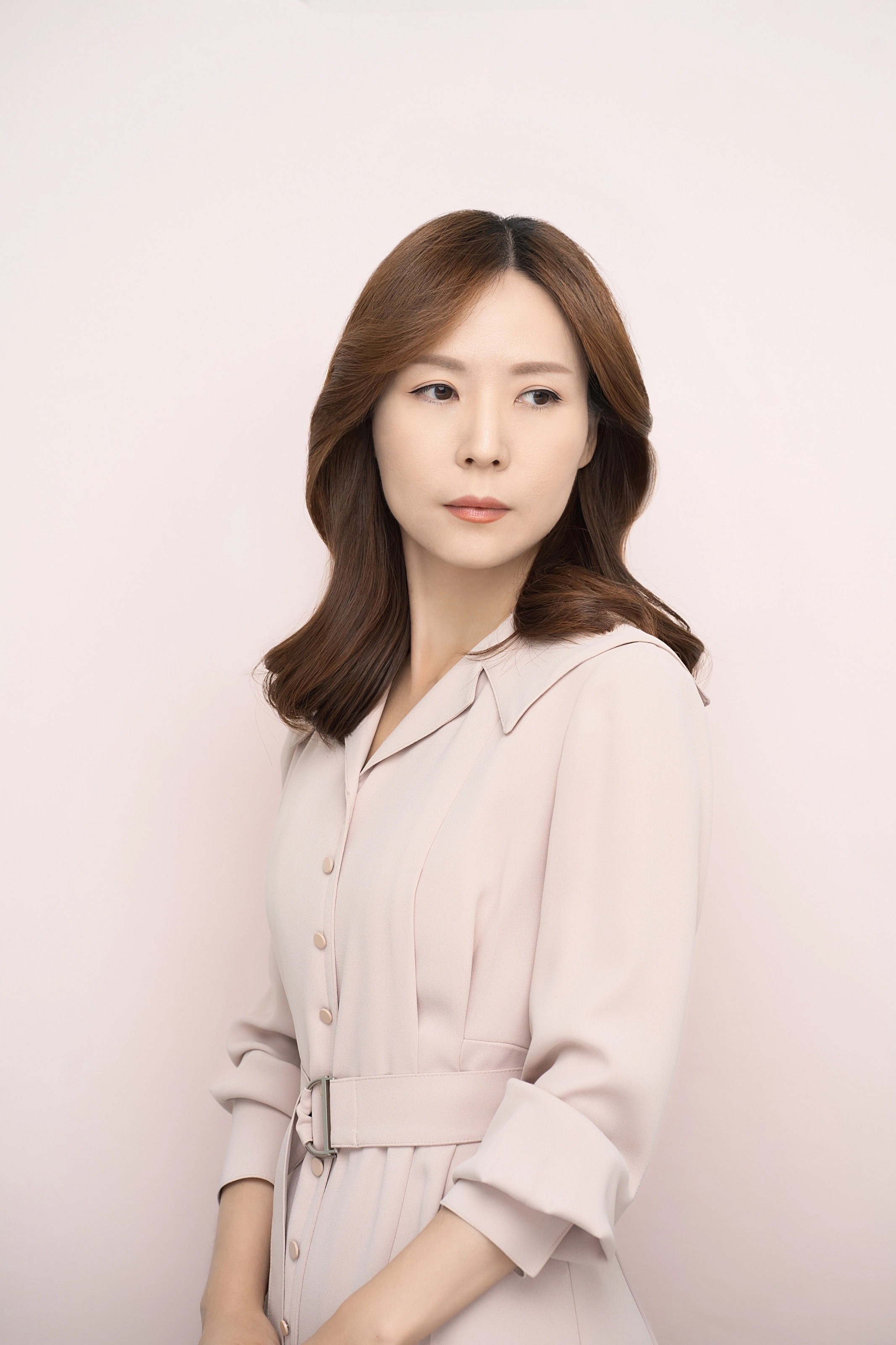 안보윤 작가